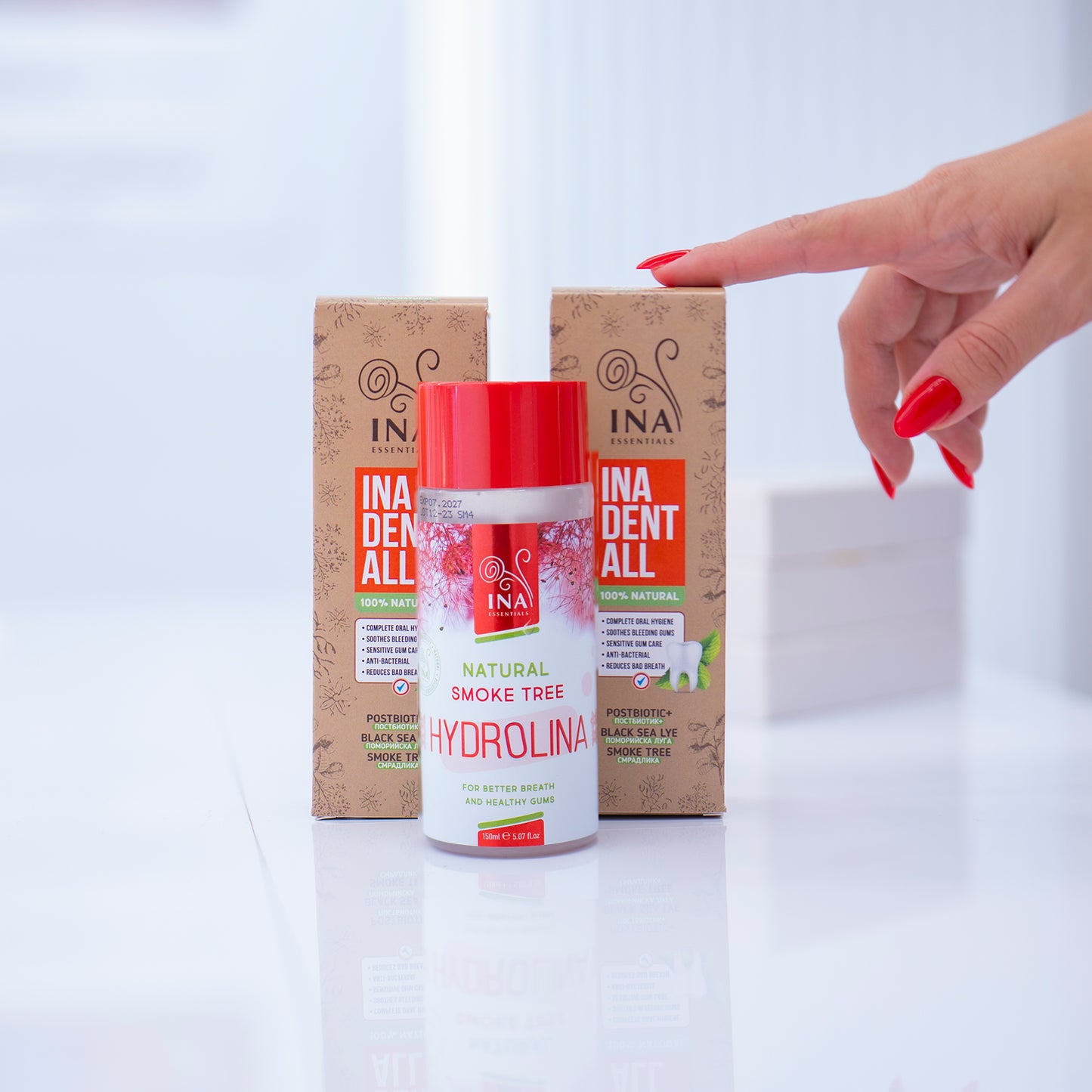 Compre 3 Pastas de dentes Ina Dent-All e obtenha 1 Colutório de Árvore do Fumo Grátis