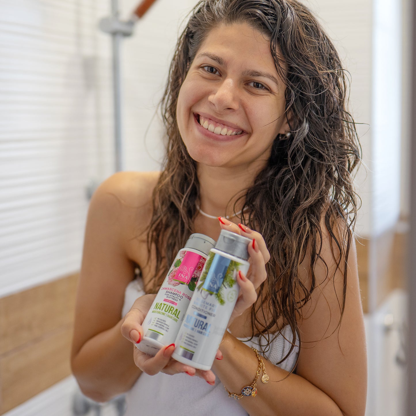 Champô Natural de Rosas para Cabelo Seco e Danificado