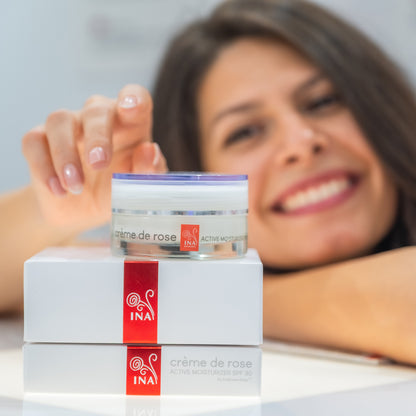 Compre 2 Cremes Hidratantes Ativos, Ganhe 1 Sérum Facial Anti-Idade Grátis
