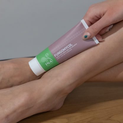 Creme 2 em 1 para Fungos nas unhas, Pele seca e gretada - com Pinho branco, Ureia e Gerânio